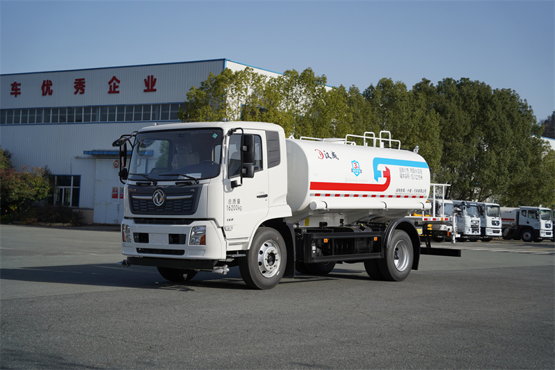 【汉成牌】东风天锦VR-180马力洒水车 13方（燃油车）