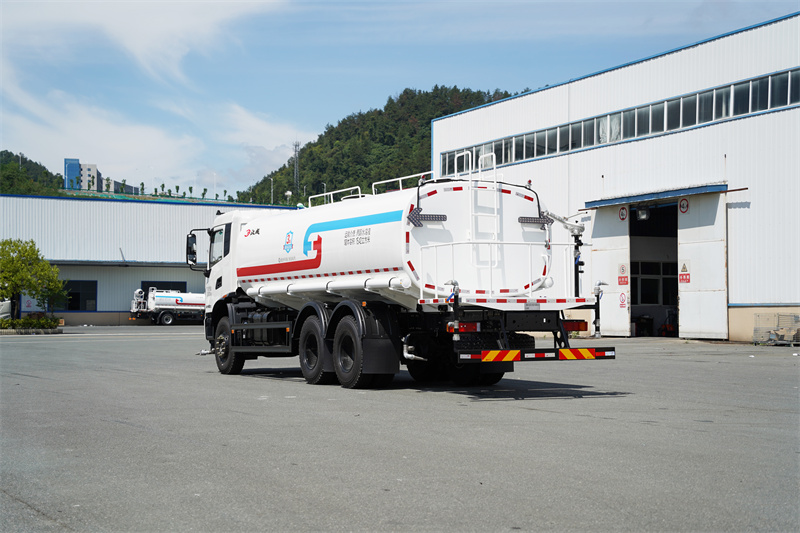 【汉成牌】东风天锦KR-300马力洒水车 20方（燃油车）