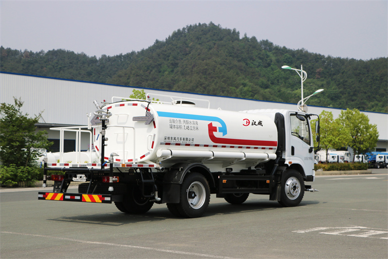 东风华神T1洒水车 9方（燃油车）